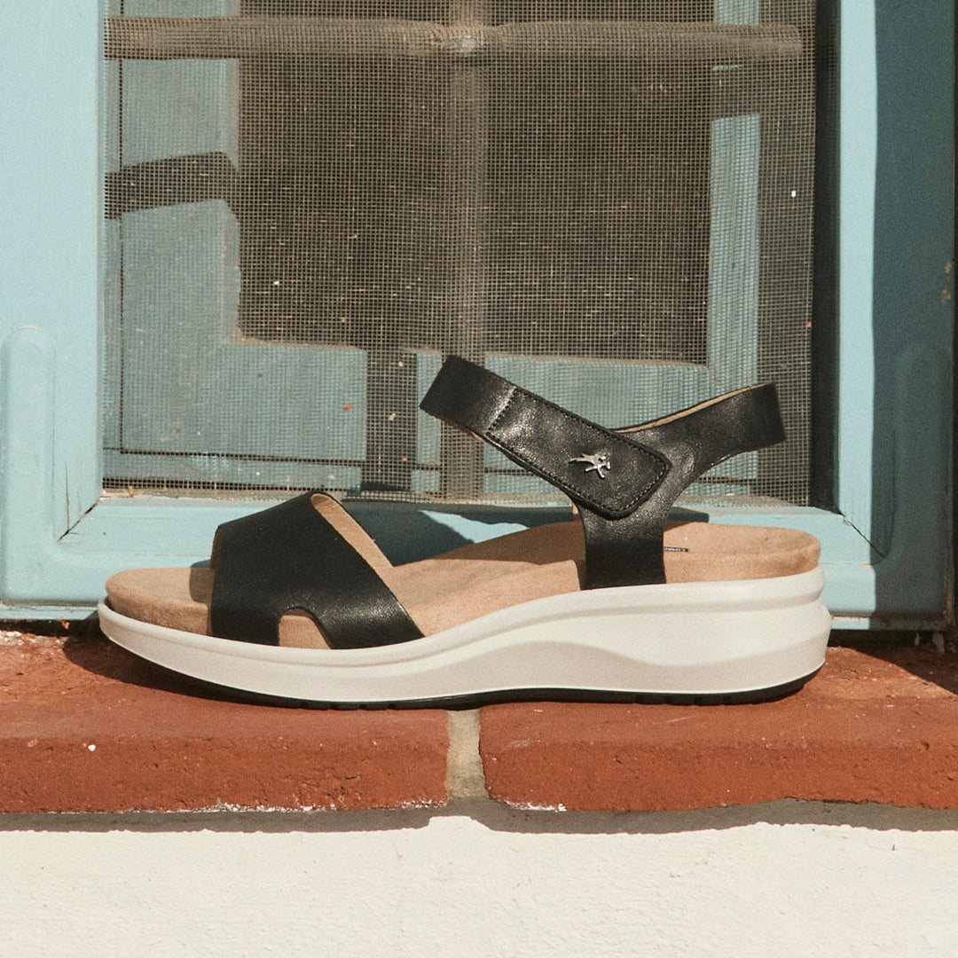 YAGON F1475 Schwarze Sandale